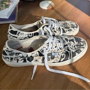 Vans Monochrome Graphic Sneakers